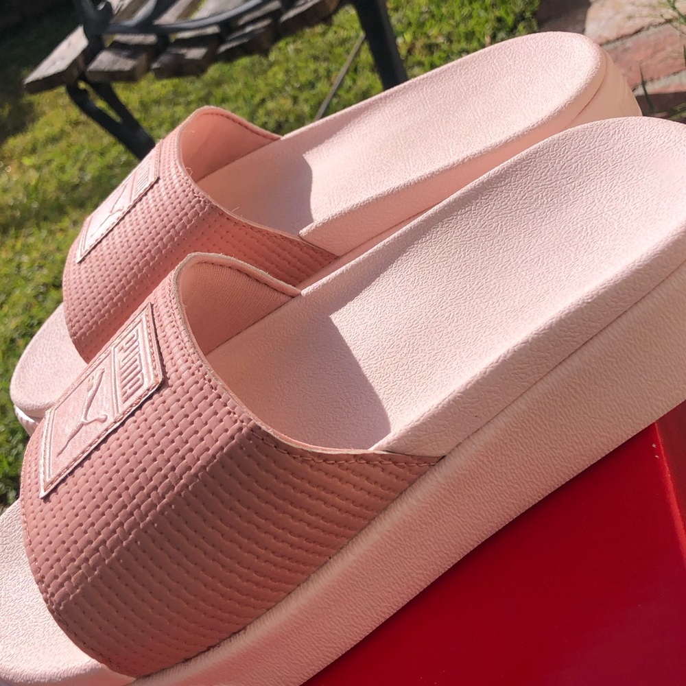 ⭐️PUMA SLIDES⭐️